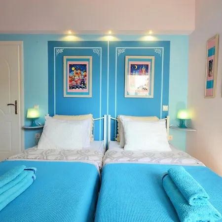 Apartment Petit Palais 2 *