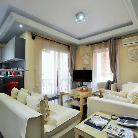 Petit Palais 2 Apartment