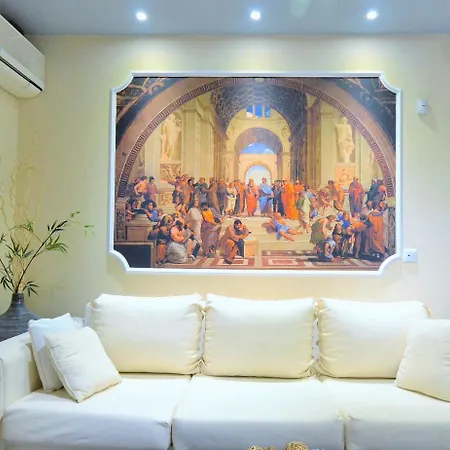 Petit Palais 2 Apartment